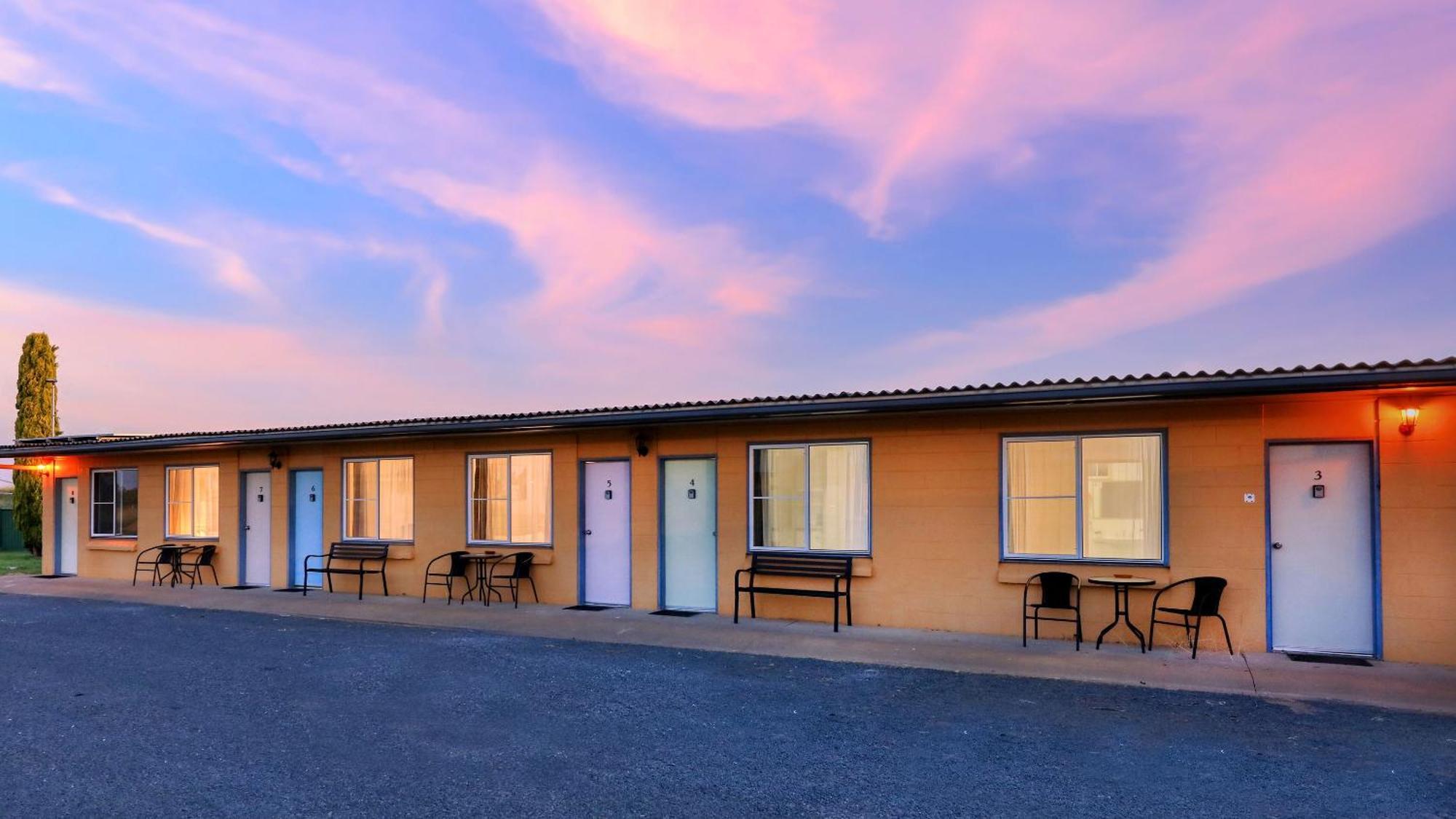 Artesian Motor Inn Under New Management Rams Motel Coonamble Экстерьер фото